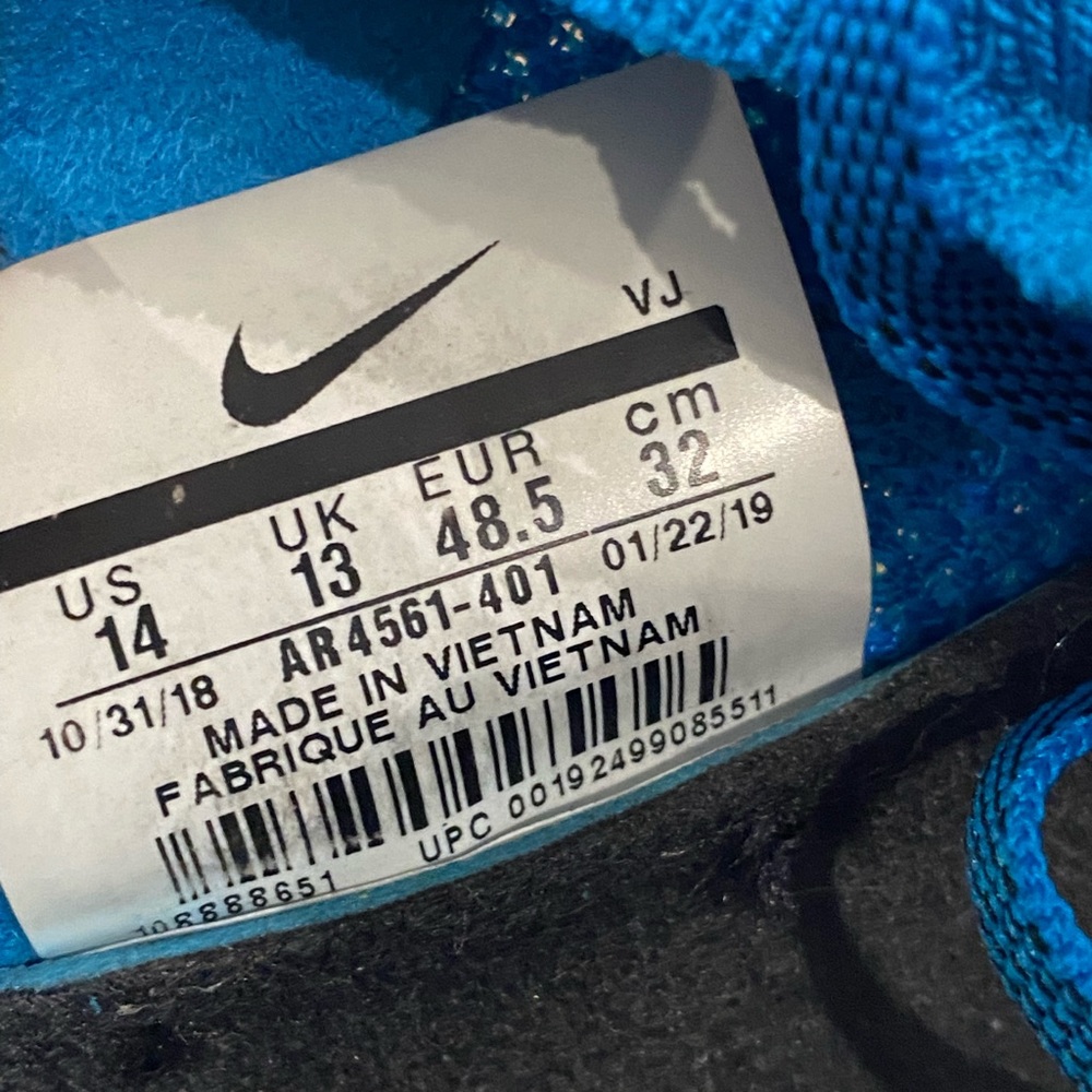 Nike Zoom Fly FK Sneakers - Picture 9 of 9